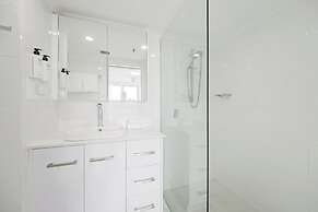 ULTIQA Beach Haven At Broadbeach