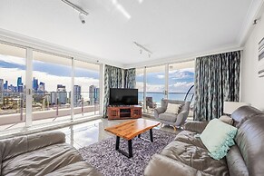 ULTIQA Beach Haven At Broadbeach