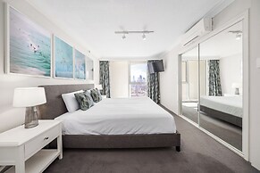 ULTIQA Beach Haven At Broadbeach
