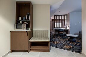 DoubleTree by Hilton Hotel Savannah Airport