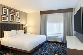 DoubleTree by Hilton Hotel Savannah Airport