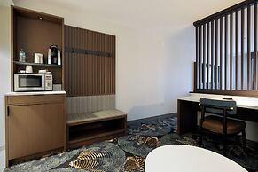 DoubleTree by Hilton Hotel Savannah Airport