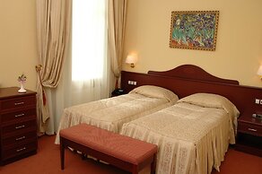 Aurora Premier Hotel