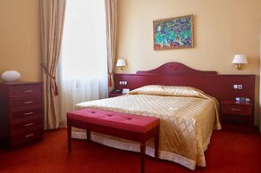 Aurora Premier Hotel