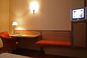 Poli Hotel