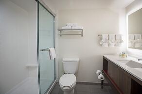 Holiday Inn Pensacola - University Area by IHG