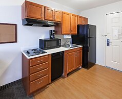 Candlewood Suites Owasso by IHG