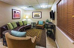 Candlewood Suites Owasso by IHG