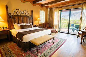 Hacienda Del Sol Guest Ranch Resort
