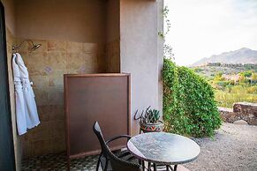 Hacienda Del Sol Guest Ranch Resort