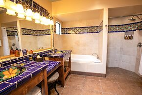 Hacienda Del Sol Guest Ranch Resort