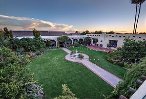 Hacienda Del Sol Guest Ranch Resort