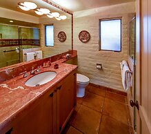 Hacienda Del Sol Guest Ranch Resort