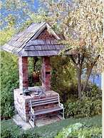 Robins Nest Bed & Breakfast