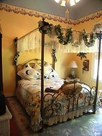 Robins Nest Bed & Breakfast