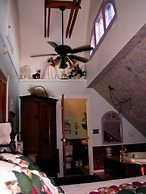 Robins Nest Bed & Breakfast