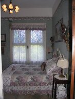 Robins Nest Bed & Breakfast