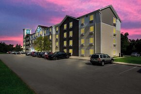 WoodSpring Suites Louisville Southeast