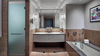 The Opus Westchester, Autograph Collection