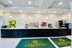 La Quinta Inn & Suites by Wyndham Mt. Laurel - Philadelphia