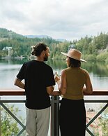 Nita Lake Lodge