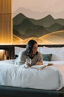 Nita Lake Lodge