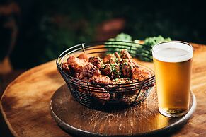 The Uppercross House Hotel