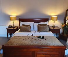 The Uppercross House Hotel