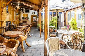 The Uppercross House Hotel