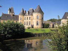 Chateau De Vauloge