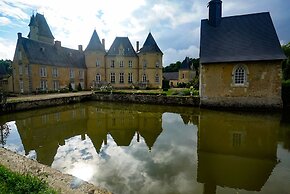 Chateau De Vauloge