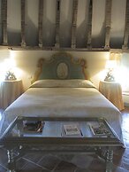 Chateau De Vauloge