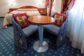 Cavour Resort