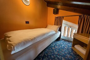 Hotel Astra
