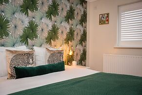 The Ashleigh - Dog Friendly