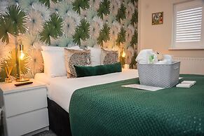The Ashleigh - Dog Friendly