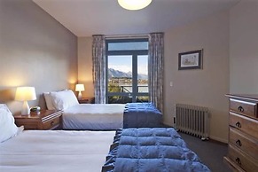 Spinnaker Bay Apartments