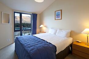 Spinnaker Bay Apartments