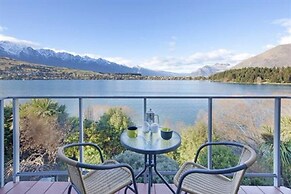 Spinnaker Bay Apartments