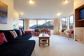 Spinnaker Bay Apartments