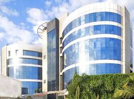 Peninsula Grand Hotel