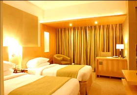 Peninsula Grand Hotel