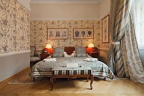 The Bonerowski Palace Boutique Hotel