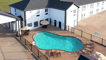 Atria Hotel and RV McGregor