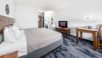 Atria Hotel and RV McGregor
