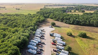 Atria Hotel and RV McGregor