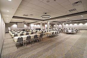Holiday Inn Quincy East by IHG