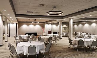Holiday Inn Quincy East by IHG