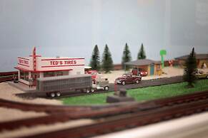 Depot Inn and Suites