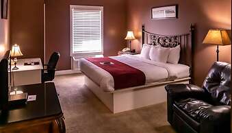 Depot Inn and Suites